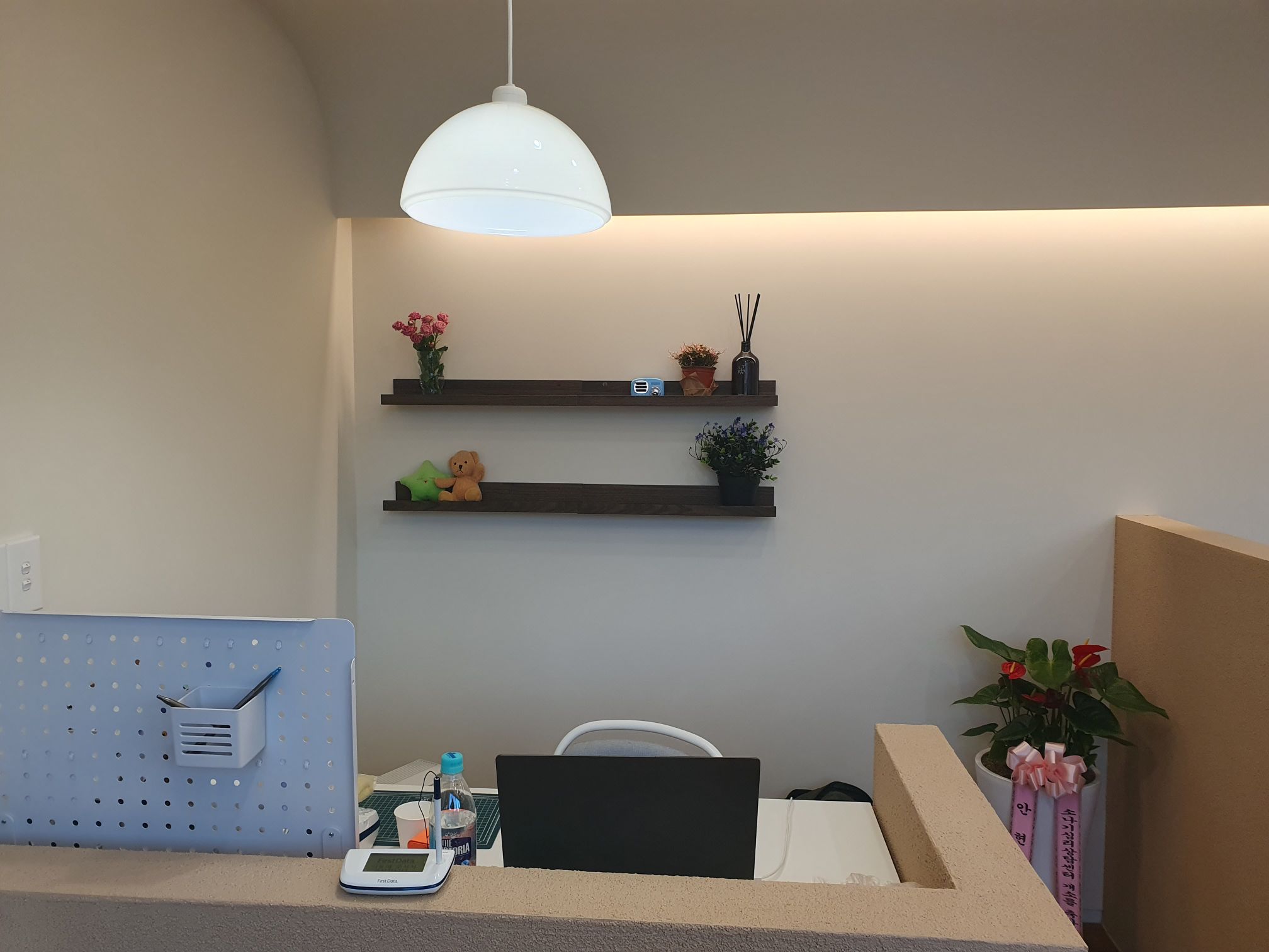 센터 로비 및 접수대